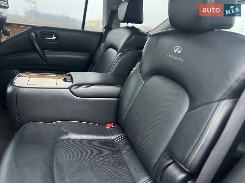 Фото Infiniti QX80 з оголошення AUTO.RIA