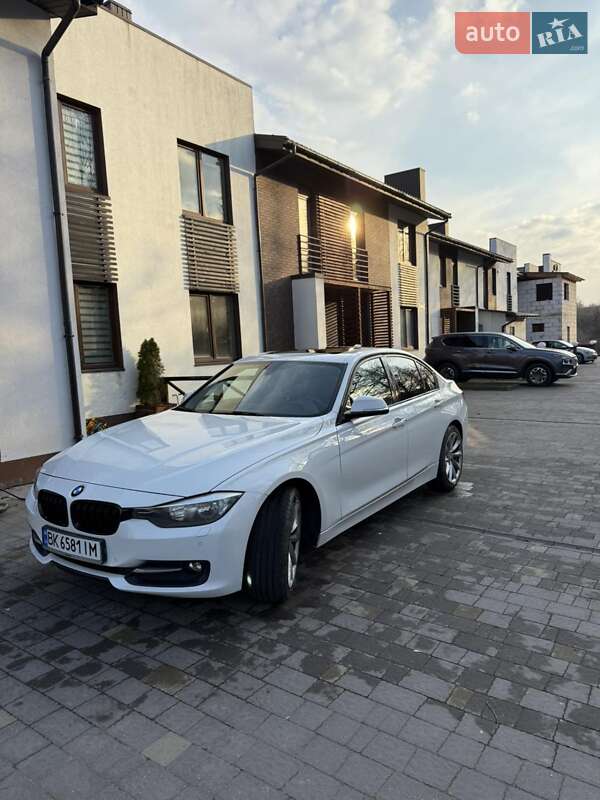Фото BMW 3 Series з оголошення AUTO.RIA