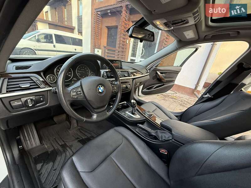 Фото BMW 3 Series з оголошення AUTO.RIA