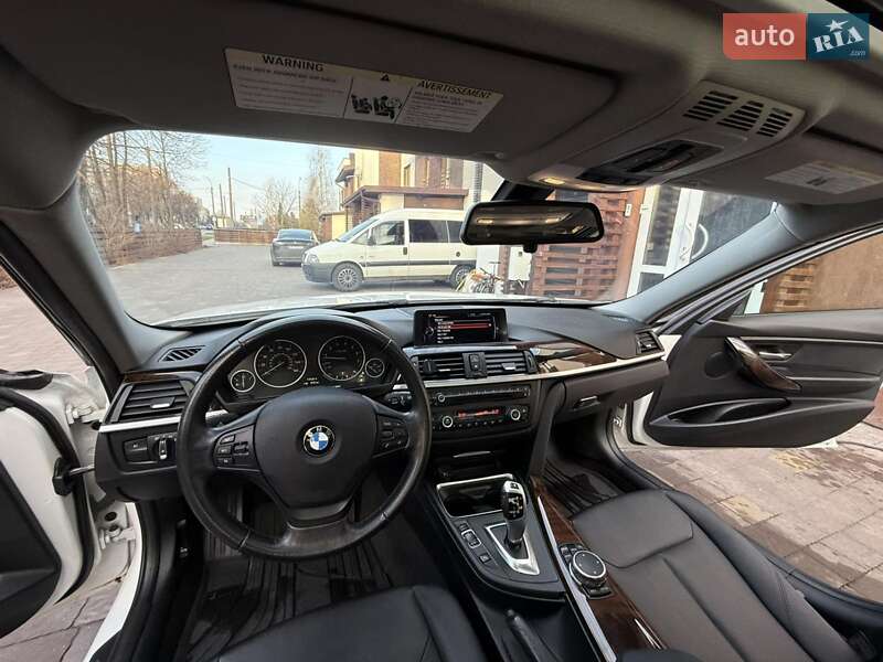 Фото BMW 3 Series з оголошення AUTO.RIA