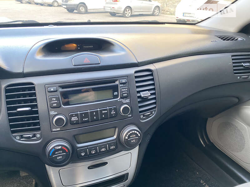 Фото Kia Magentis з оголошення AUTO.RIA