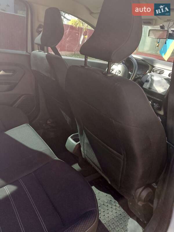 Фото Renault Duster з оголошення AUTO.RIA