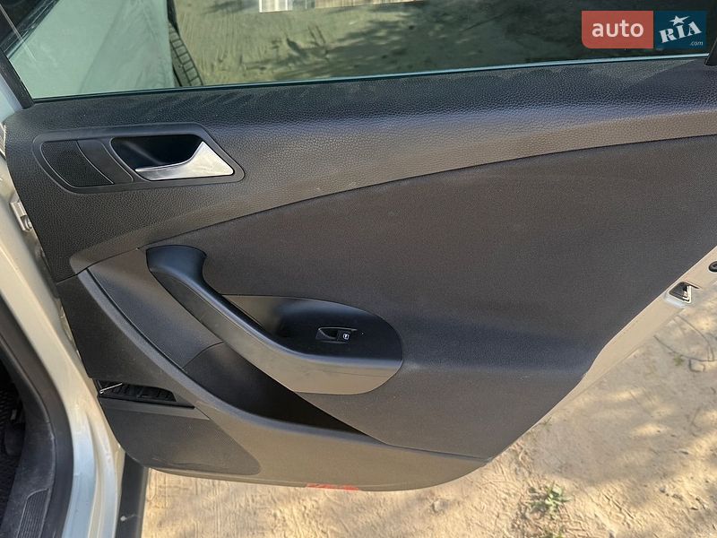 Фото Volkswagen Passat з оголошення AUTO.RIA
