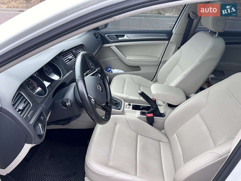 Фото Volkswagen Golf Alltrack з оголошення AUTO.RIA