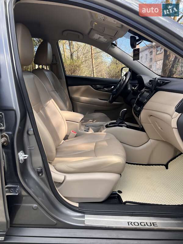 Фото Nissan Rogue з оголошення AUTO.RIA