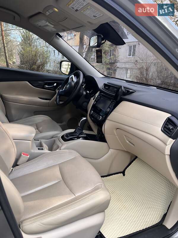Фото Nissan Rogue з оголошення AUTO.RIA