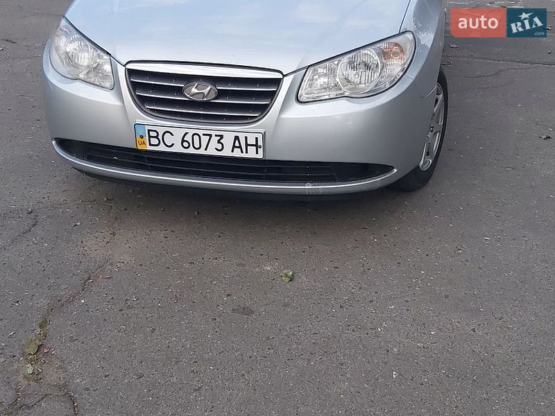 Фото Hyundai Elantra з оголошення AUTO.RIA