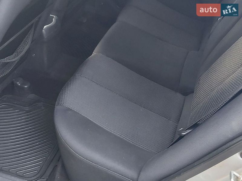 Фото Hyundai Elantra з оголошення AUTO.RIA