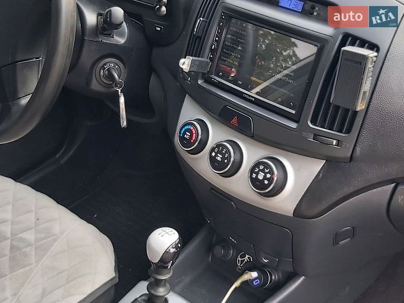Фото Hyundai Elantra з оголошення AUTO.RIA