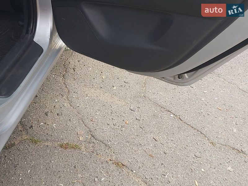 Фото Hyundai Elantra з оголошення AUTO.RIA