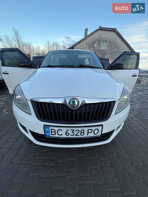 Фото Skoda Fabia з оголошення AUTO.RIA