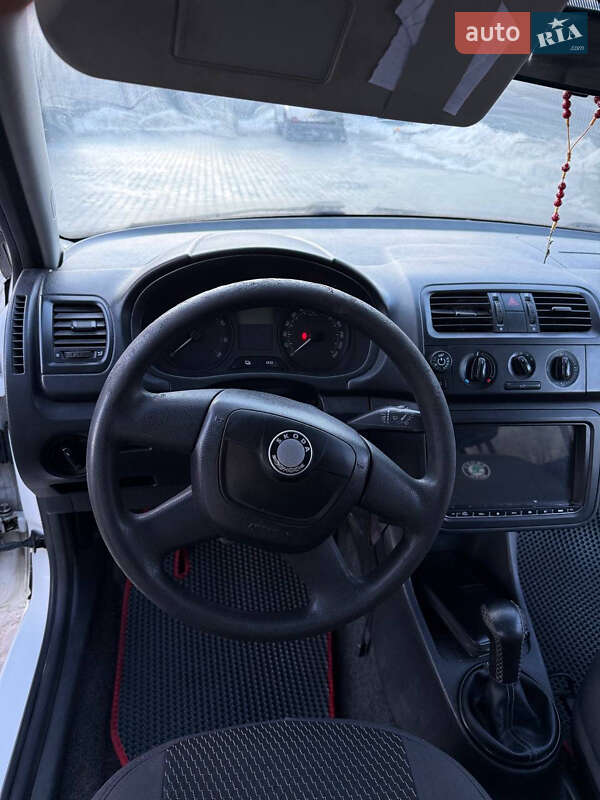 Фото Skoda Fabia з оголошення AUTO.RIA