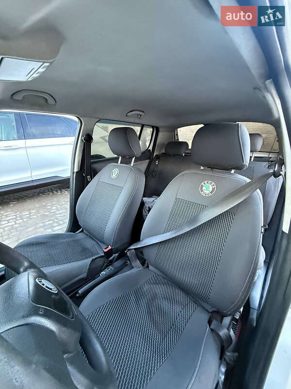 Фото Skoda Fabia з оголошення AUTO.RIA
