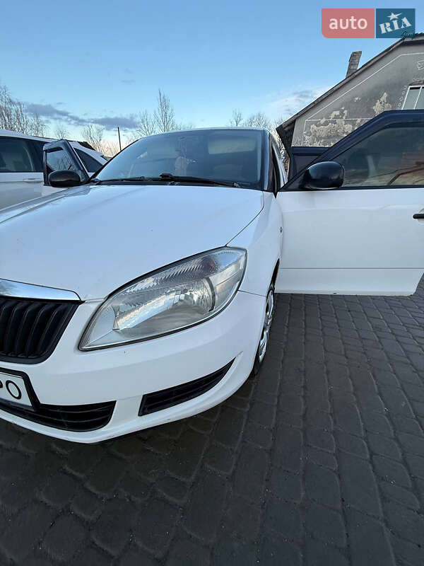 Фото Skoda Fabia з оголошення AUTO.RIA