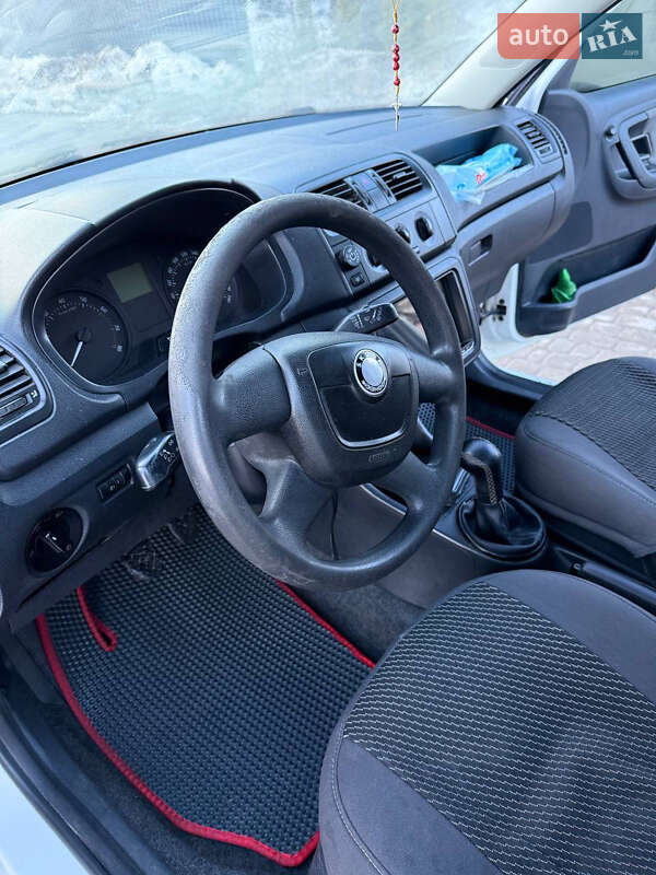 Фото Skoda Fabia з оголошення AUTO.RIA