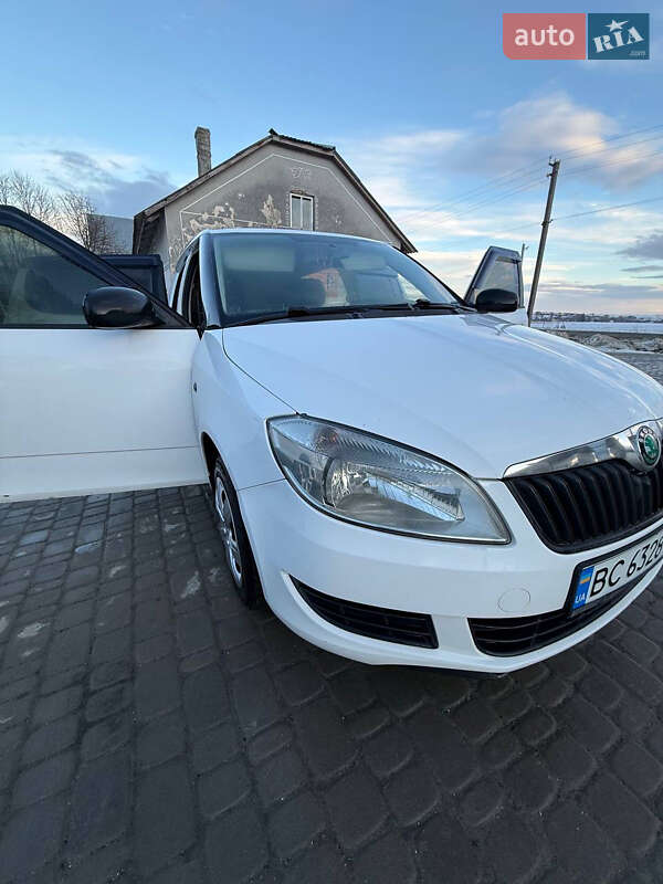 Фото Skoda Fabia з оголошення AUTO.RIA
