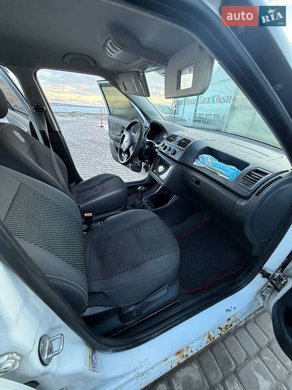 Фото Skoda Fabia з оголошення AUTO.RIA