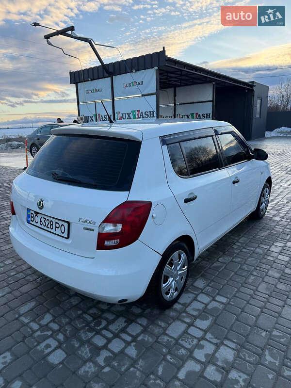 Фото Skoda Fabia з оголошення AUTO.RIA