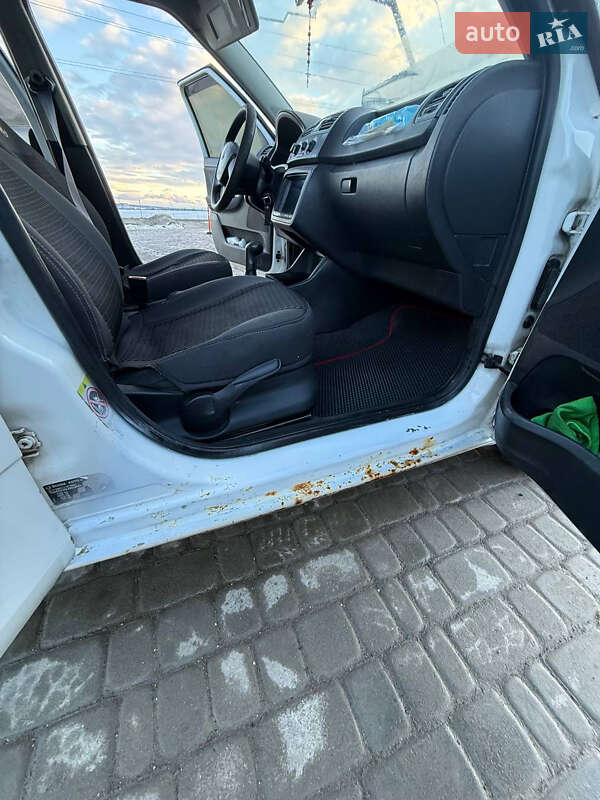 Фото Skoda Fabia з оголошення AUTO.RIA
