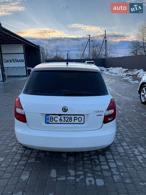 Фото Skoda Fabia з оголошення AUTO.RIA
