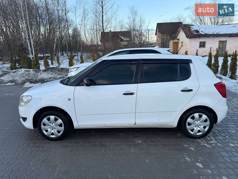 Фото Skoda Fabia з оголошення AUTO.RIA