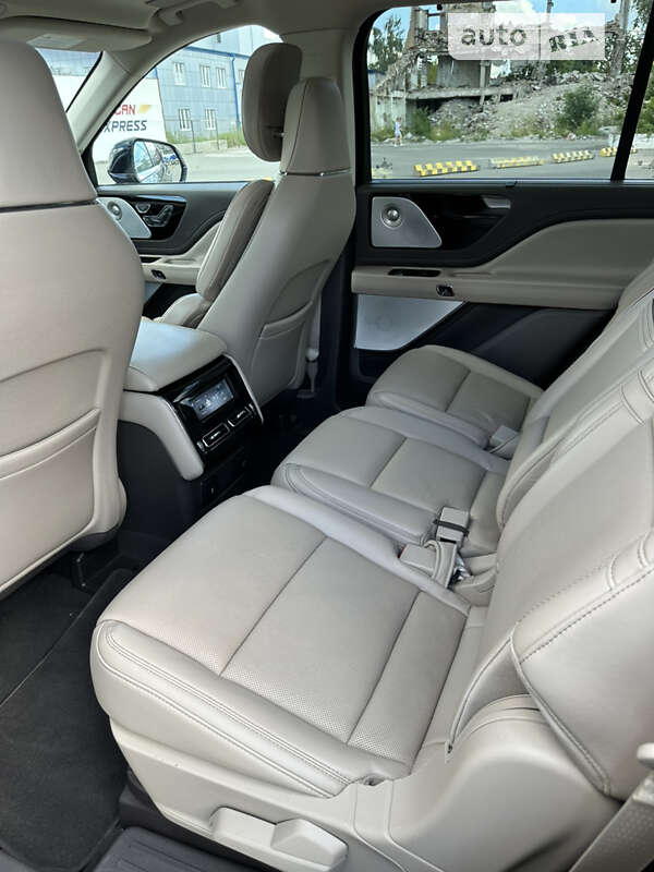 Фото Lincoln Aviator з оголошення AUTO.RIA