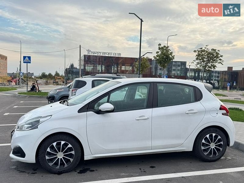 Фото Peugeot 208 з оголошення AUTO.RIA