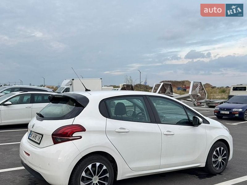 Фото Peugeot 208 з оголошення AUTO.RIA