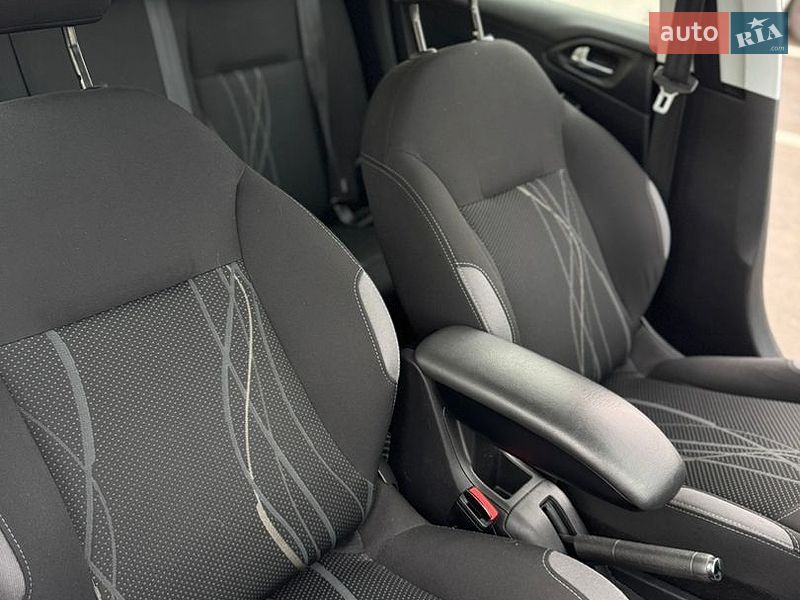 Фото Peugeot 208 з оголошення AUTO.RIA