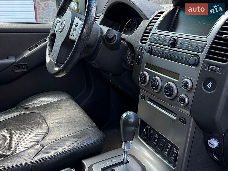 Фото Nissan Pathfinder з оголошення AUTO.RIA