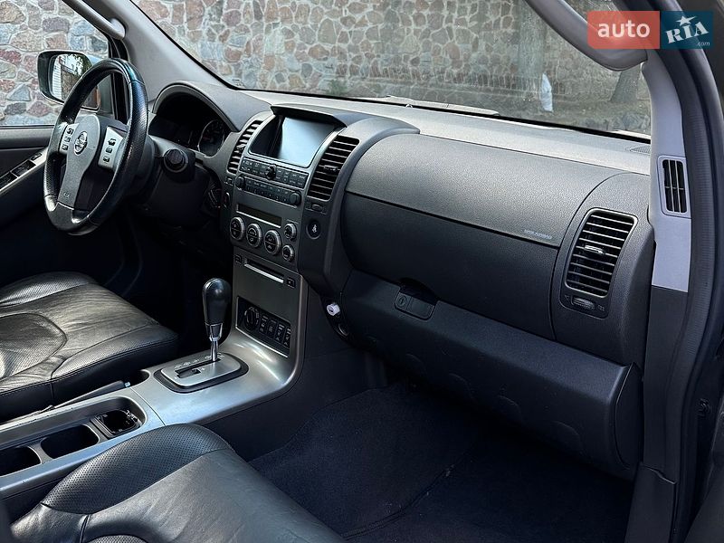 Фото Nissan Pathfinder з оголошення AUTO.RIA