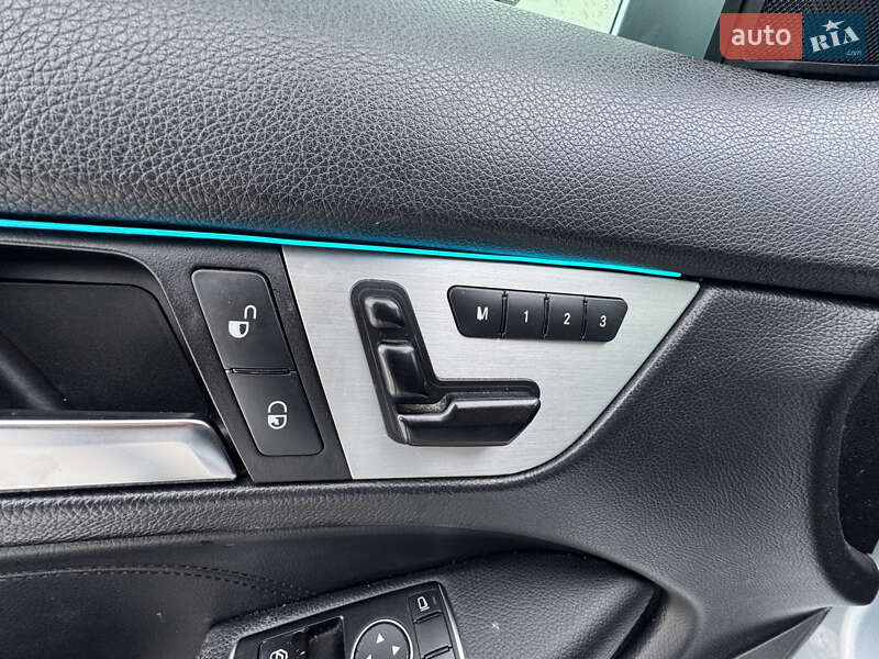 Фото Mercedes-Benz C-Class з оголошення AUTO.RIA