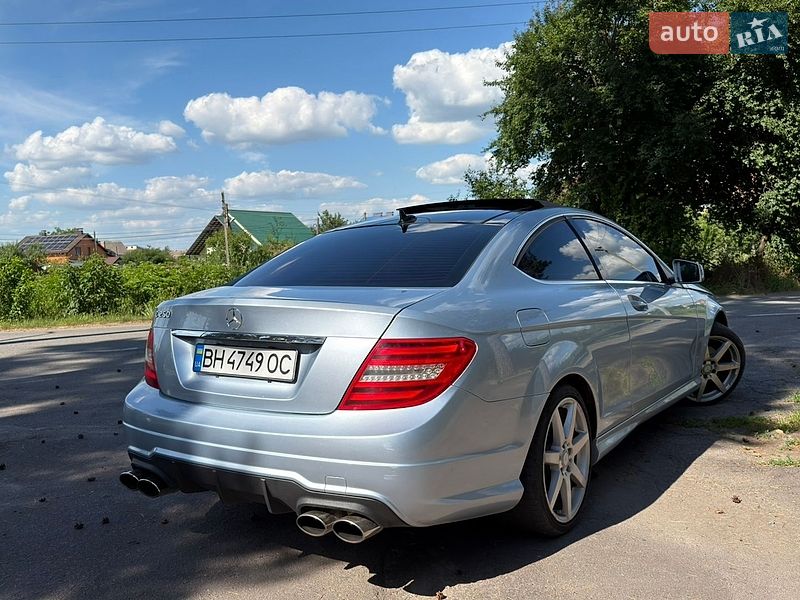 Фото Mercedes-Benz C-Class з оголошення AUTO.RIA