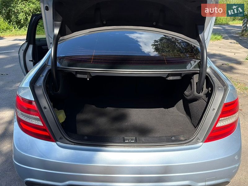 Фото Mercedes-Benz C-Class з оголошення AUTO.RIA