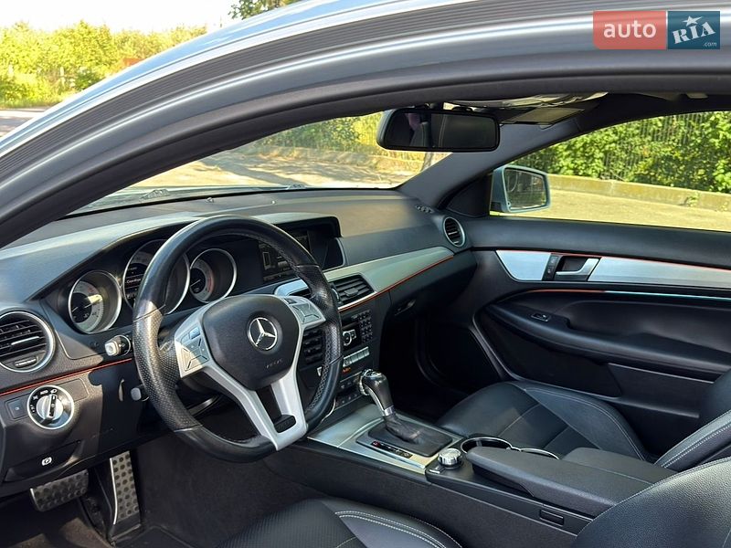 Фото Mercedes-Benz C-Class з оголошення AUTO.RIA