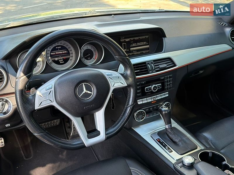 Фото Mercedes-Benz C-Class з оголошення AUTO.RIA