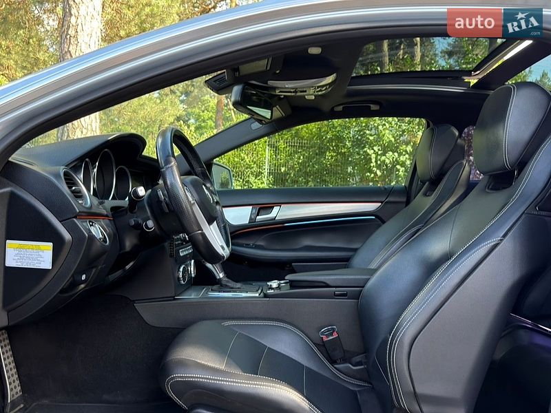 Фото Mercedes-Benz C-Class з оголошення AUTO.RIA