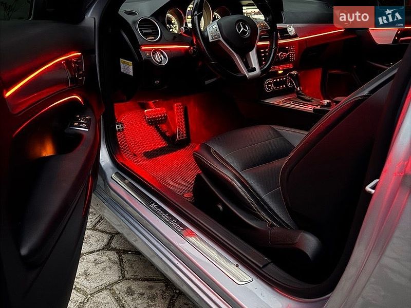 Фото Mercedes-Benz C-Class з оголошення AUTO.RIA