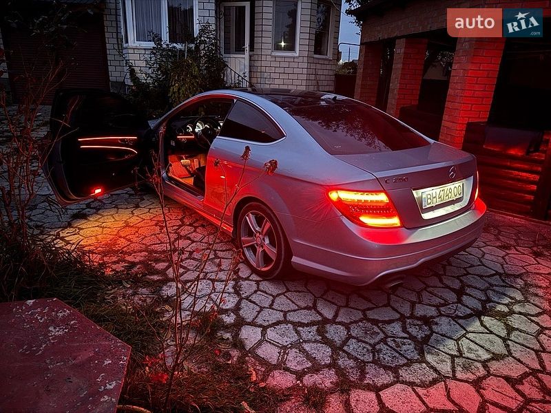 Фото Mercedes-Benz C-Class з оголошення AUTO.RIA