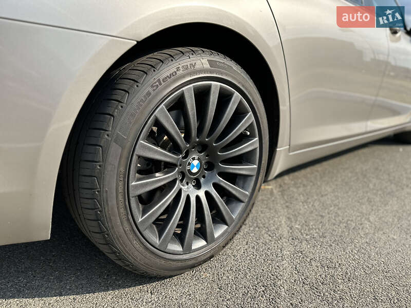 Фото BMW 7 Series з оголошення AUTO.RIA
