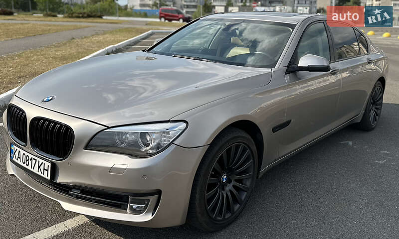 Фото BMW 7 Series з оголошення AUTO.RIA
