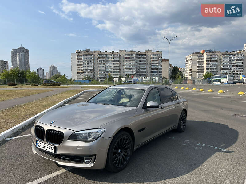 Фото BMW 7 Series з оголошення AUTO.RIA