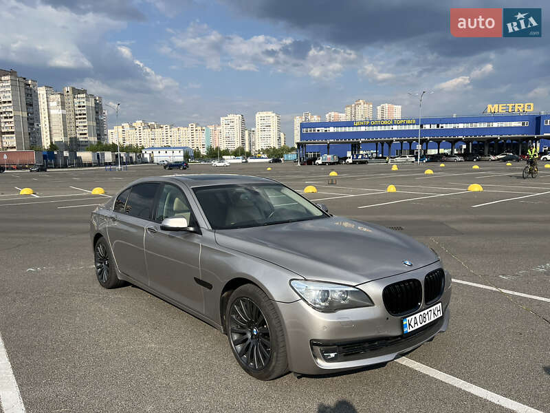 Фото BMW 7 Series з оголошення AUTO.RIA