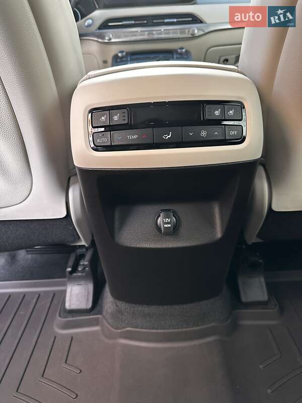 Фото Hyundai Palisade з оголошення AUTO.RIA