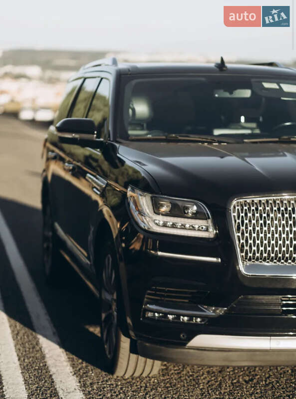 Фото Lincoln Navigator з оголошення AUTO.RIA