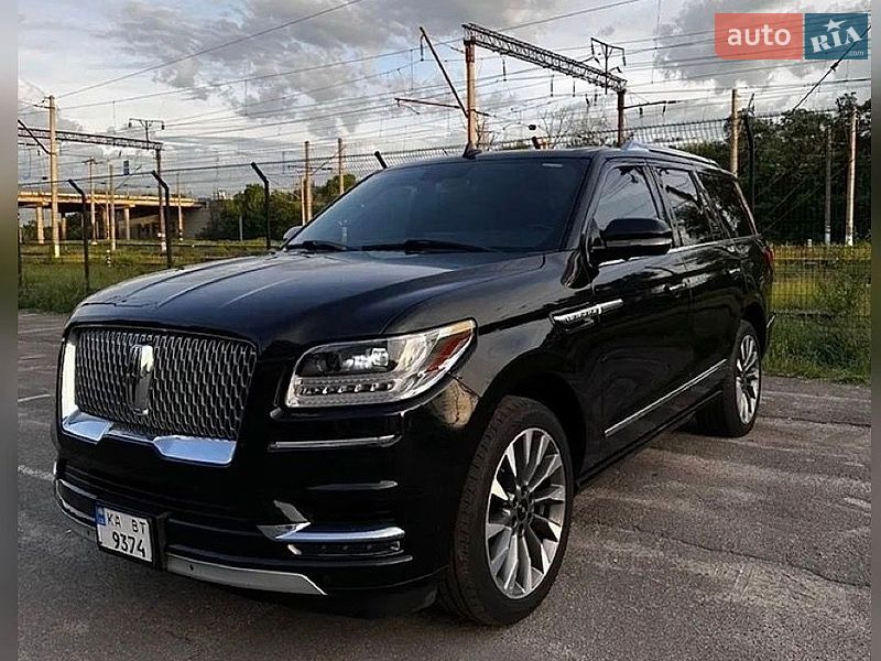 Фото Lincoln Navigator з оголошення AUTO.RIA