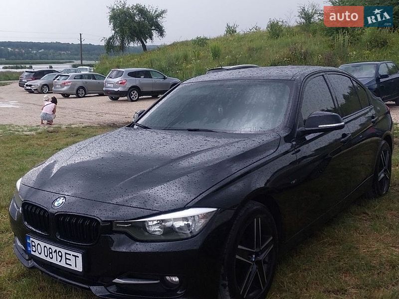 Фото BMW 3 Series з оголошення AUTO.RIA