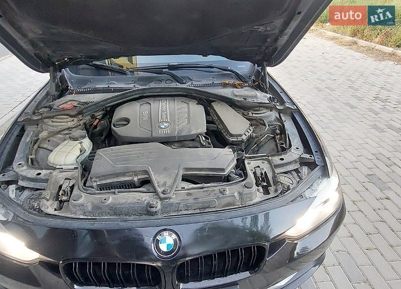 Фото BMW 3 Series з оголошення AUTO.RIA