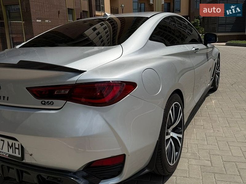 Фото Infiniti Q60 з оголошення AUTO.RIA