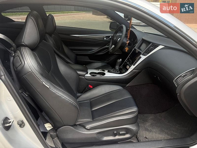 Фото Infiniti Q60 з оголошення AUTO.RIA